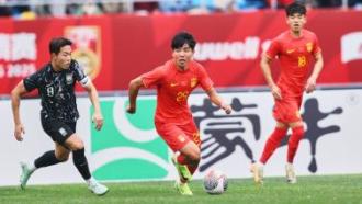 传球还是射